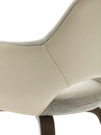 Hemelaer Interior Durlet Messeyne messeyne chair details leather chamo albast with fabric arco cloud 4
